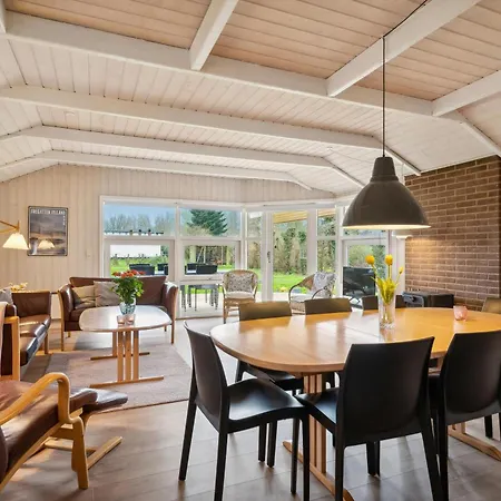 Beautiful For 8 People Close To A Sandy Ferienhaus Ebeltoft