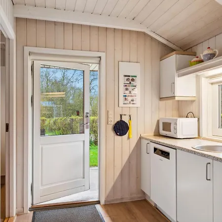 Beautiful For 8 People Close To A Sandy Ferienhaus Ebeltoft